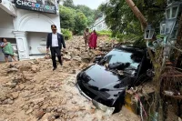 泰国普吉岛遭遇强降雨,多地爆发山洪
